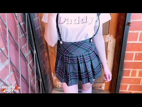 ❤️ Schoolgirl Mengisap penisnya dalam-dalam dan meniduri alih-alih kelas. ❌ Video seks di id.gaypornforyou.ru