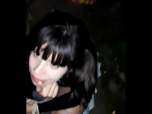 ❤️ Di jalan penis bengkak dengan imbalan permen ❌ Video seks di id.gaypornforyou.ru